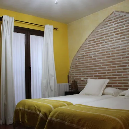 Guest house La De Manolo 2*